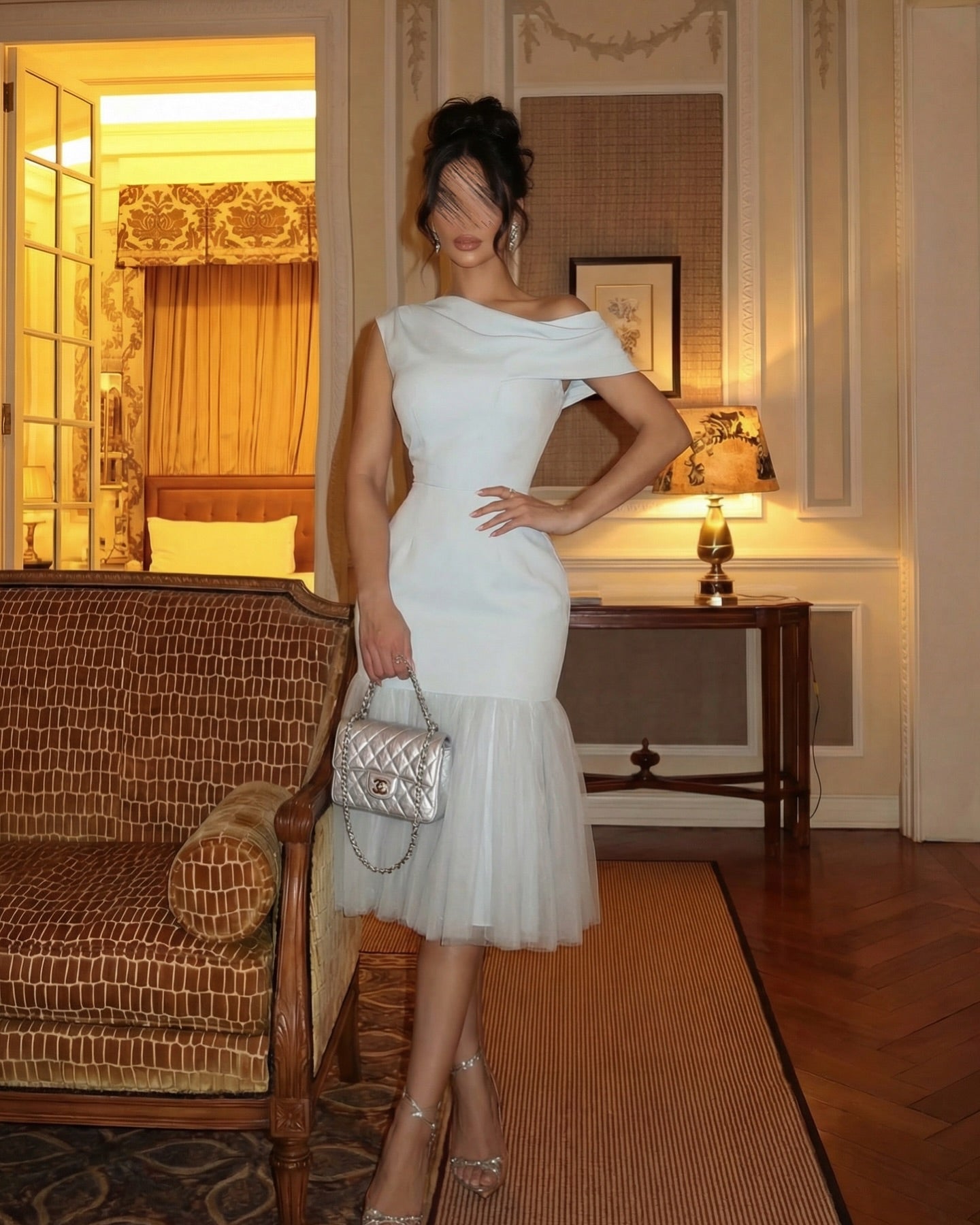 Fashionable White Off-The-Shoulder Mermaid Tea Length Prom Dress