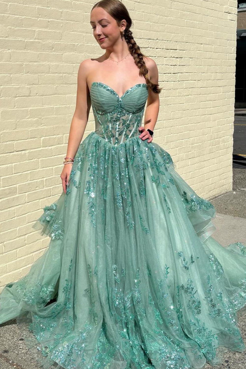 A-Line Strapless Sleeveless Pleated Appliques Tiered Green Prom Dress