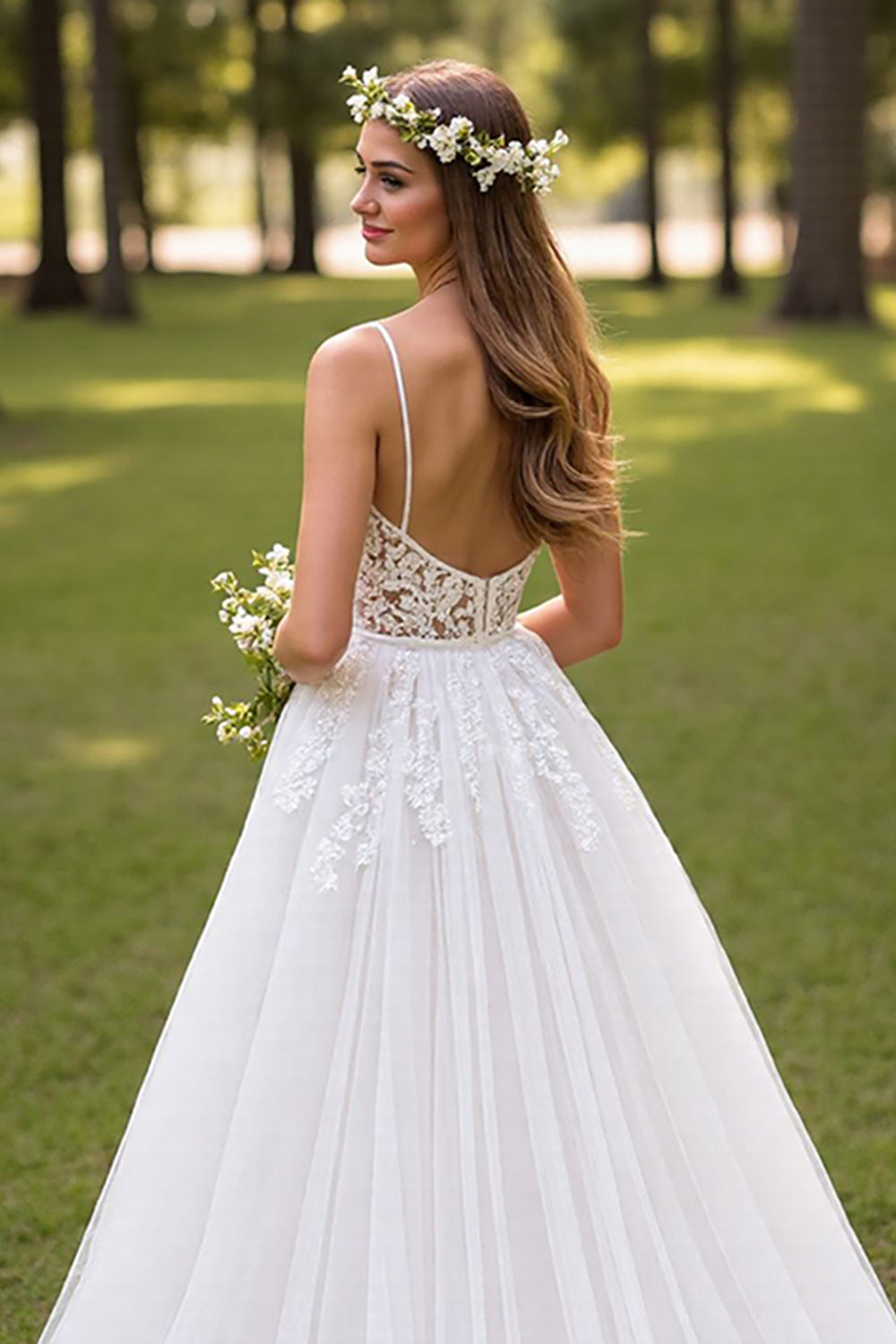 V-Neck Sleeveless Tulle Wedding Gowns Spaghetti-Straps With Appliques Backless