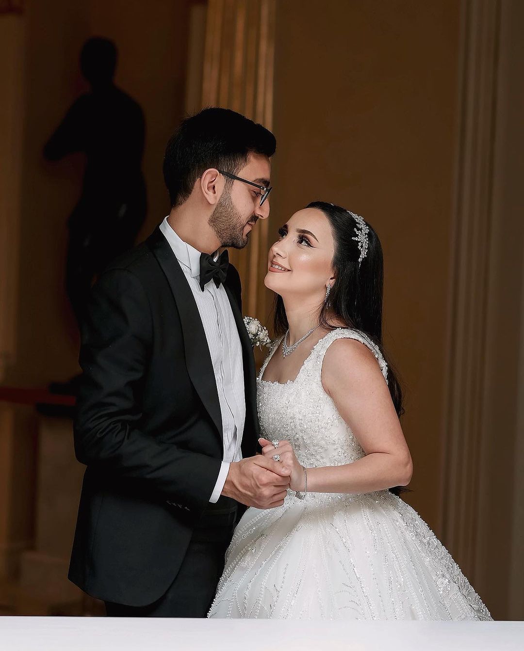 Fabulous Long Ivory A-line Sleeveless Beading Wedding Dress With Lace