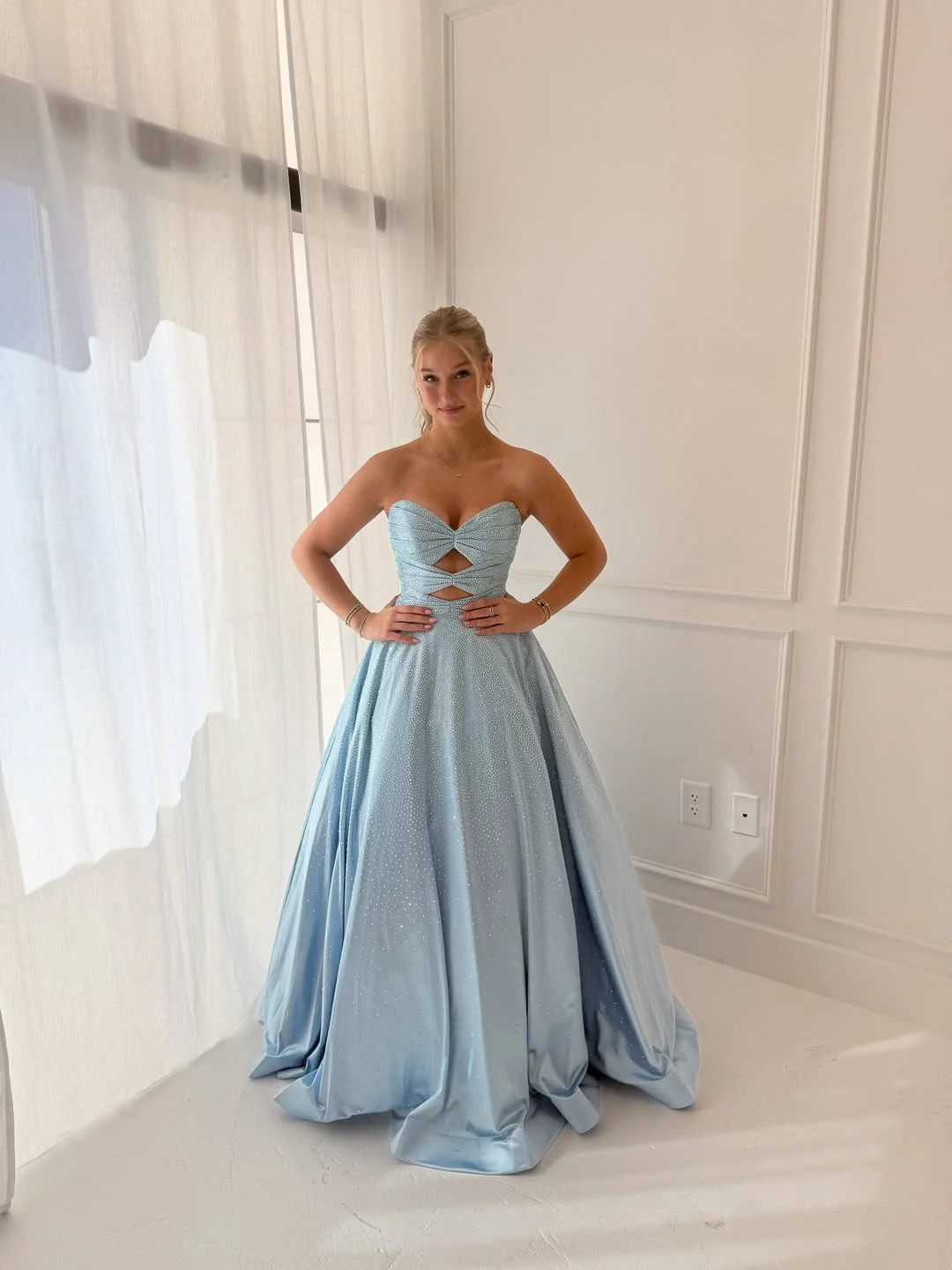 Satin V-Neck Strapless Sleeveless Long A-Line Prom Dress With Pleated And Rhinstone