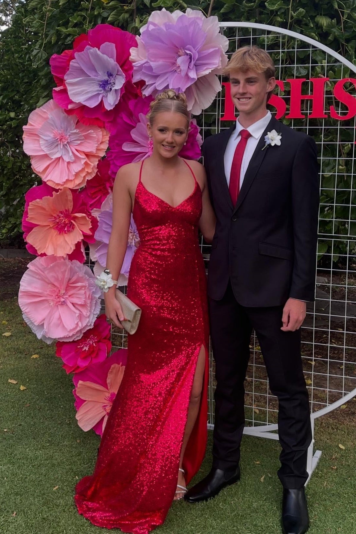 Red V-neck Spaghetti Strap Sequin Dress