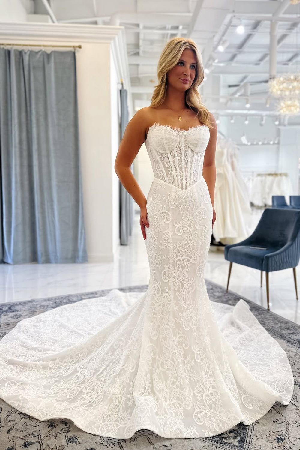 Luxurious Mermaid Scoop Neck Lace Beach Wedding Dress