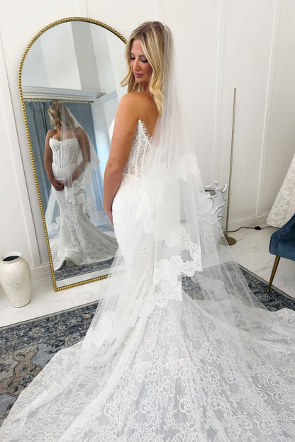 Luxurious Mermaid Scoop Neck Lace Beach Wedding Dress