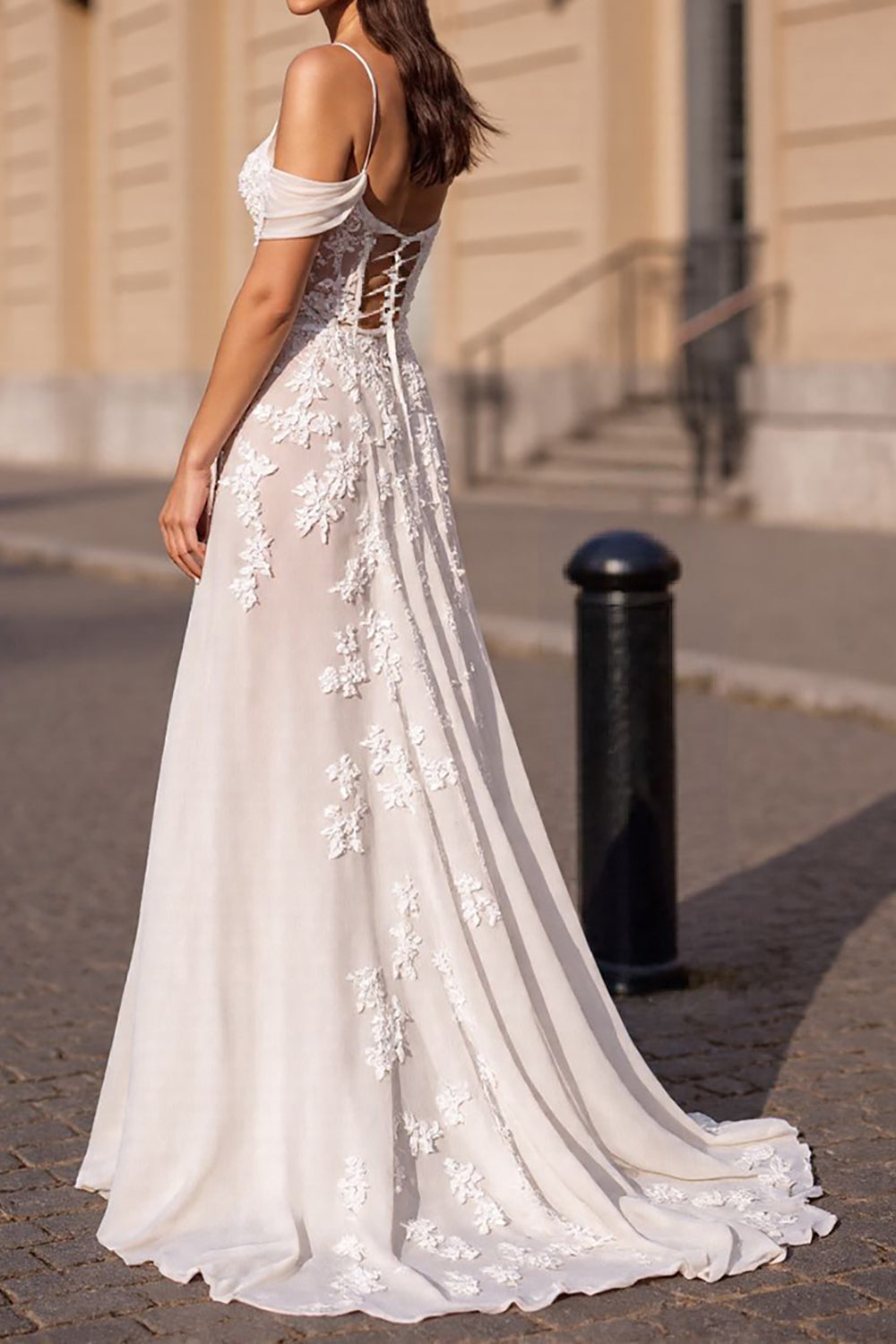 Off-the-Shoulder Sweetheart Chiffon Wedding Dress A-Line Appliques With Lace-up Back