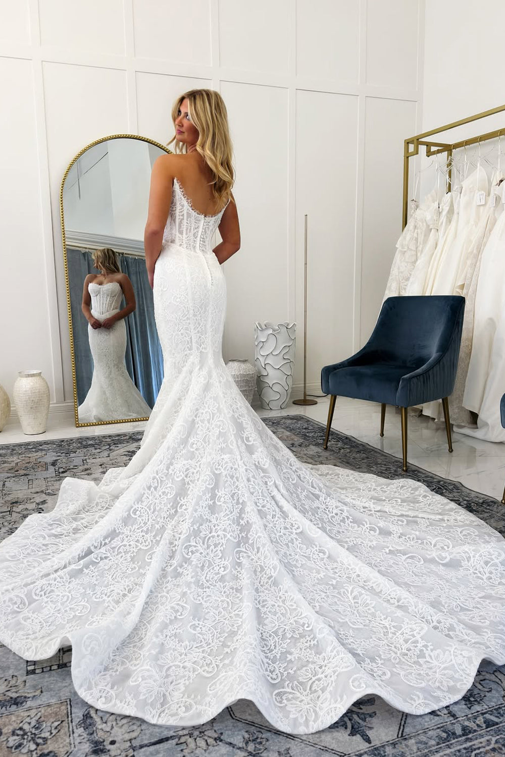Luxurious Mermaid Scoop Neck Lace Beach Wedding Dress