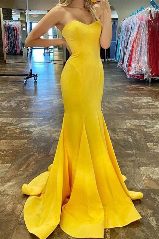 Charming Yellow Strapless Sleeveless Sweetheart Mermaid Long Prom Dress