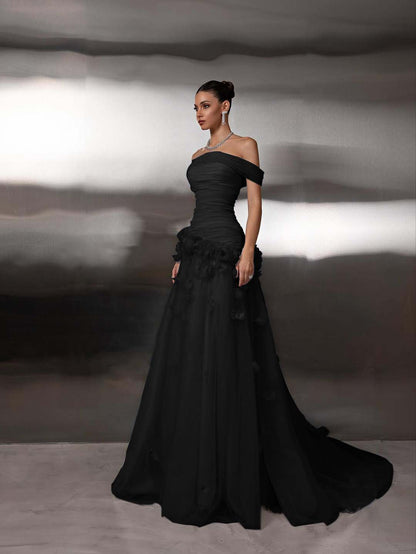 Tulle Off-The-Shoulder Strapless Sleeveless Long Prom Dress With Pleated And Flower Appliqués