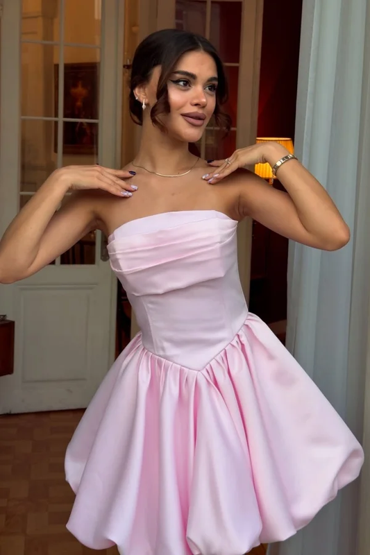 Chic Strapless Sleeveless Short A Line Prom Dress With Pleated