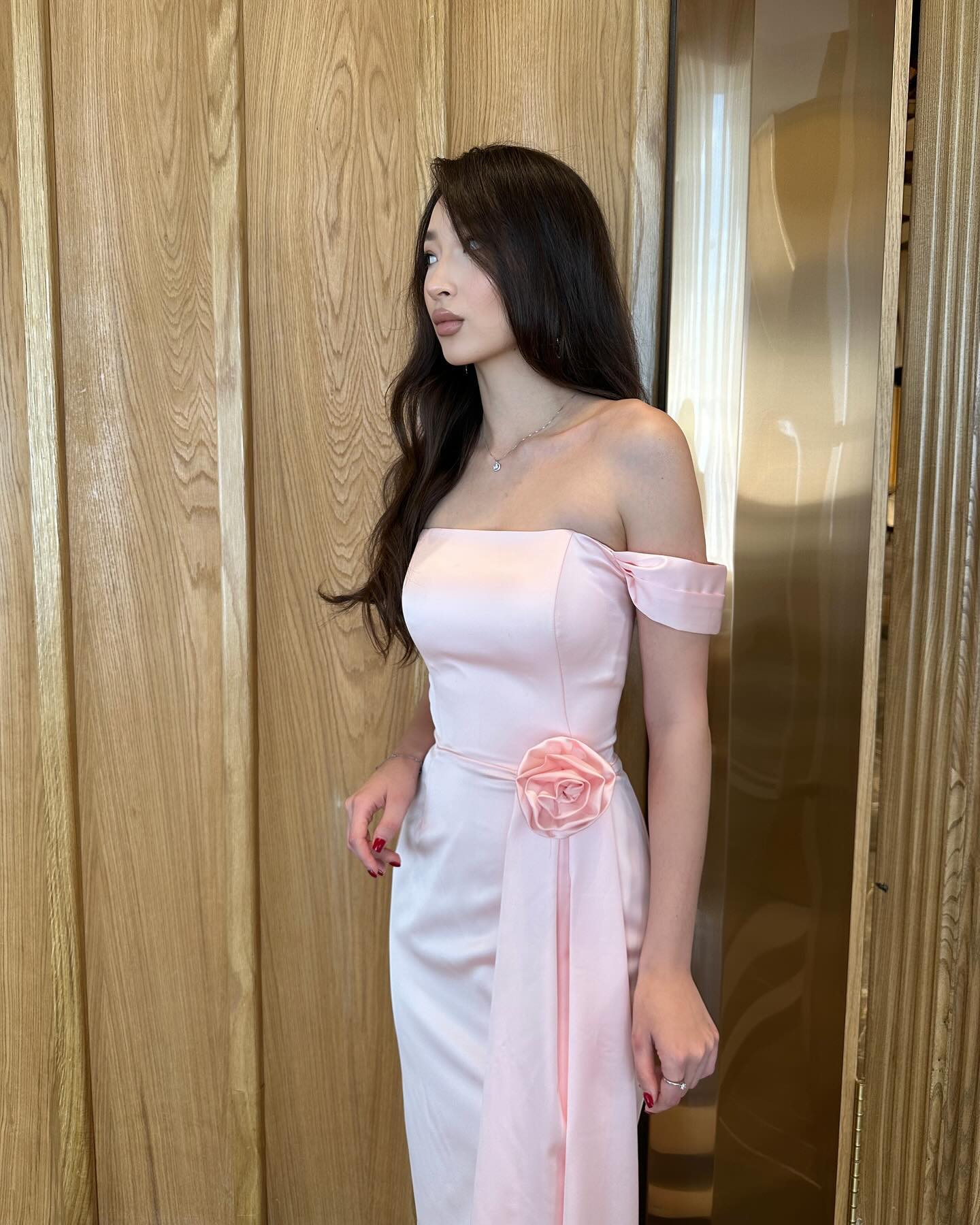 Pink Off the Shoulder Sleeveless Flowers Mermaid Evening Dress