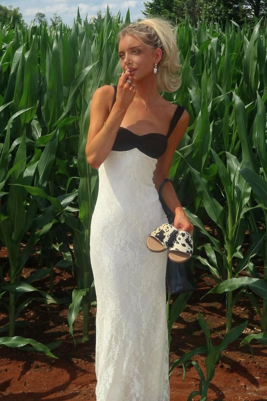 Mermaid Sweetheart White and Black Lace Long Prom Dress with Ruched