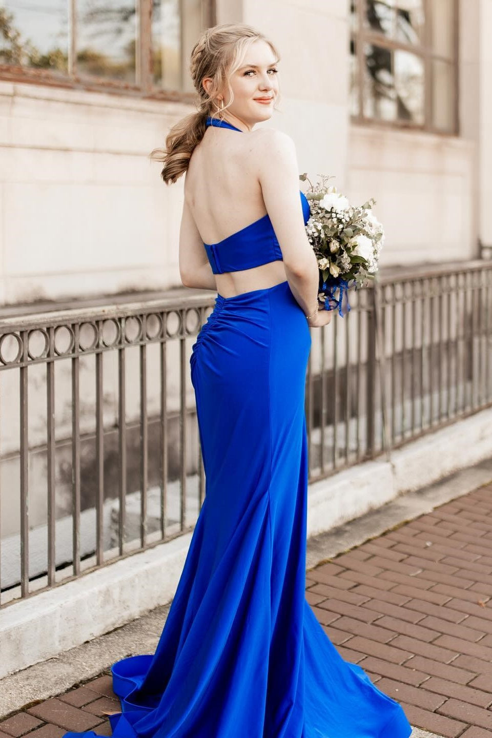 Royal Blue Halter V-neck Mermaid Prom Dress