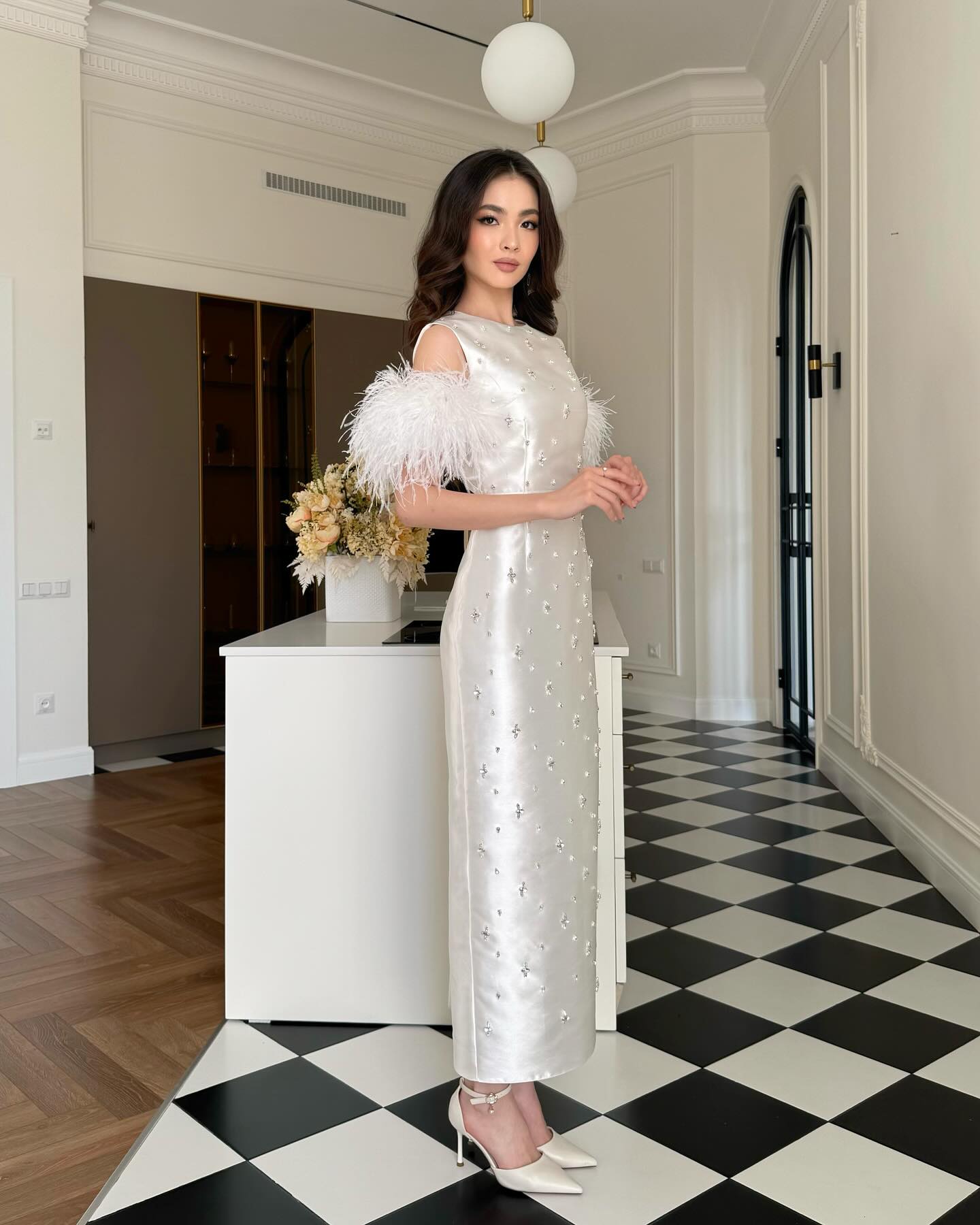 Beaded Sleeveless Feather Mermaid Floor-Length Evening Dress