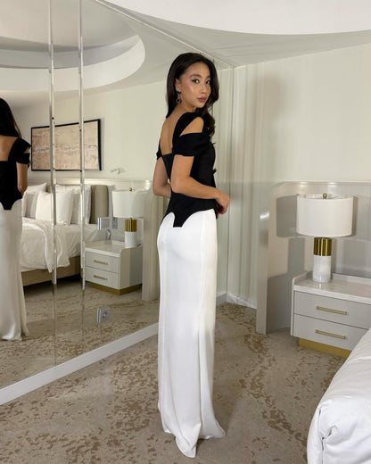 Black Sleeveless White Mermaid Floor-Length Evening Dress
