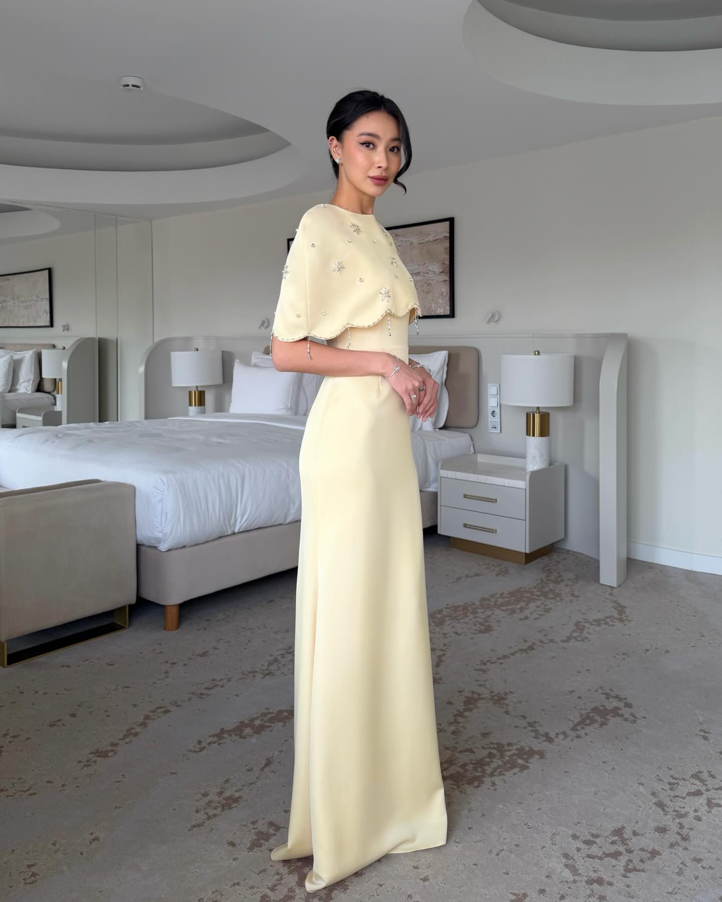 Yellow Beaded Shawl Sleeveless Mermaid Floor-Length Evening Dress