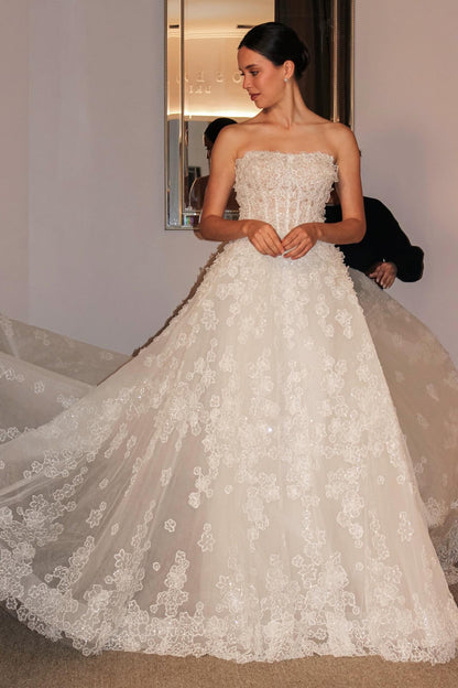 Strapless Lace Applique Sleeveless A-Line Wedding Dress