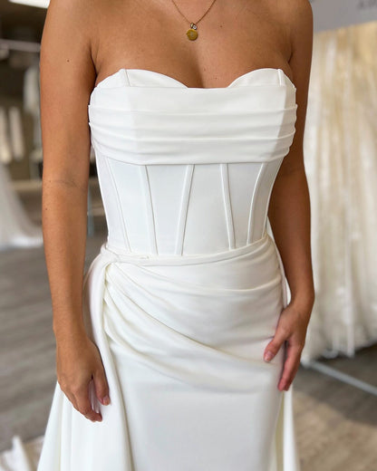 Sweetheart Sleeveless Mermaid Court Train Floor-Length Wedding Dress