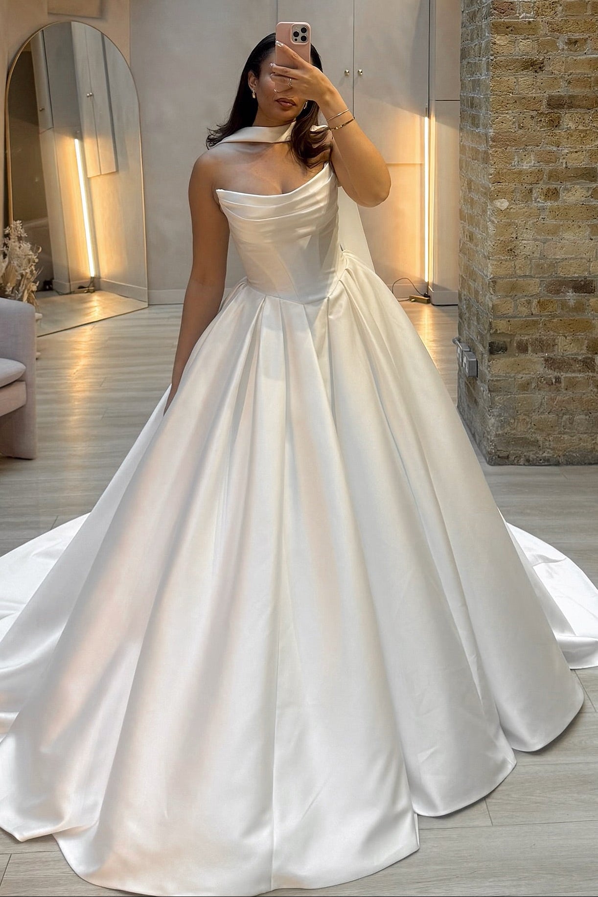Sweetheart Sleeveless A-Line Floor-Length Wedding Dress