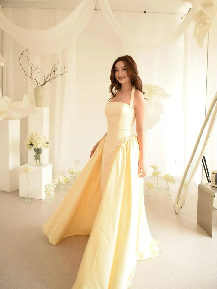 Dreamy Daffodil Halter Sleeveless Pearls Pleated Long Prom Dress