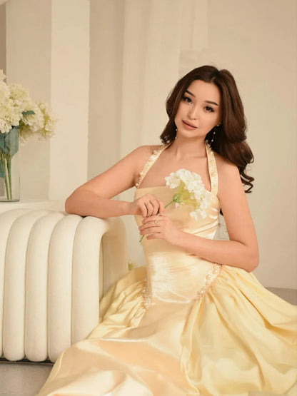 Dreamy Daffodil Halter Sleeveless Pearls Pleated Long Prom Dress