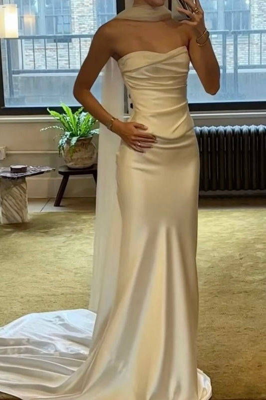 Elegant Mermaid Sweetheart White Long Party Dress with Sweep Train Scarf