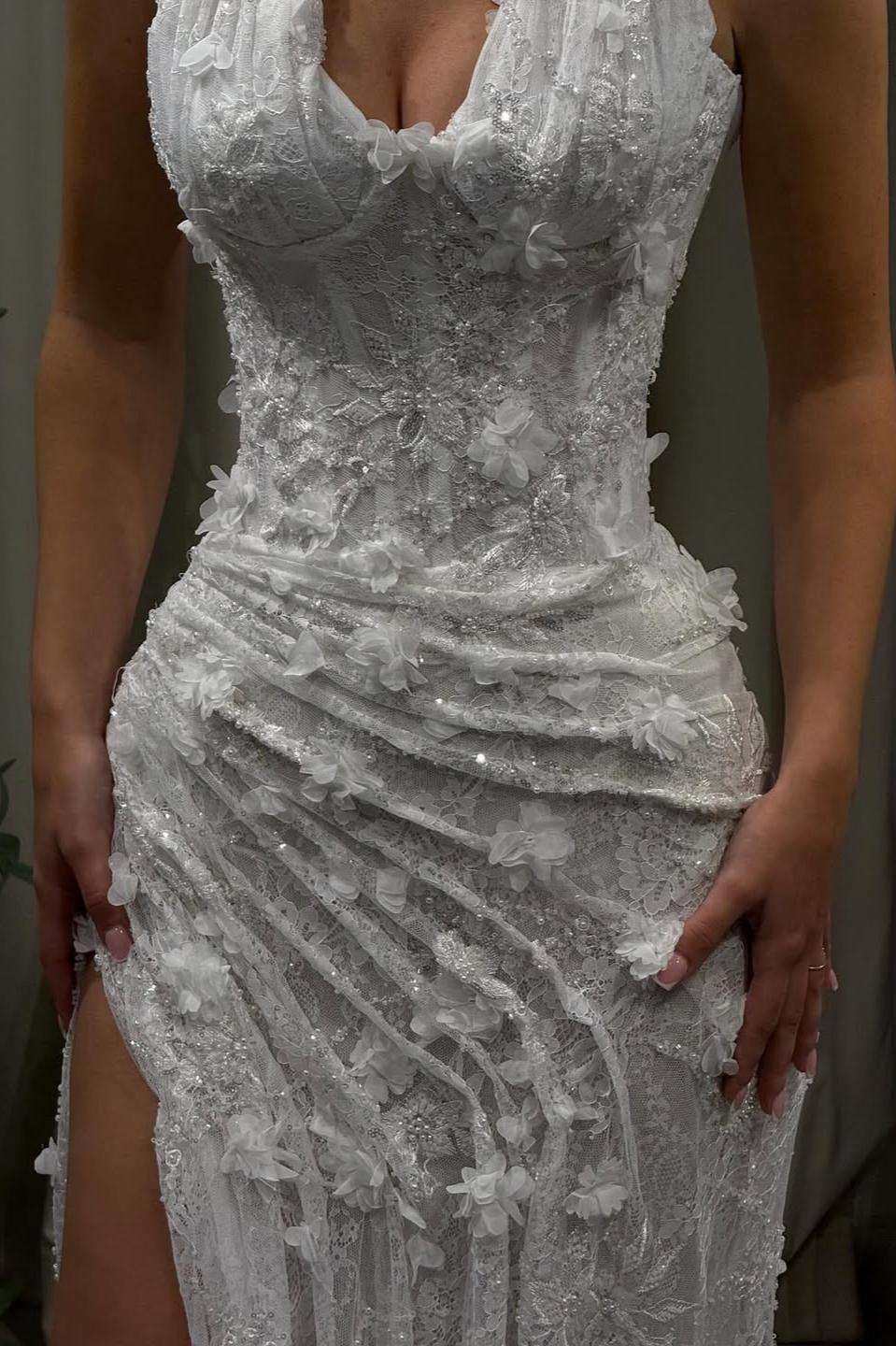 Luxurious Mermaid Halter Neck Green Long Prom Dress with Appliques Split Front