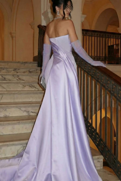 Elegant Strapless Sleeveless Pleated Satin Evening Dress with Train
