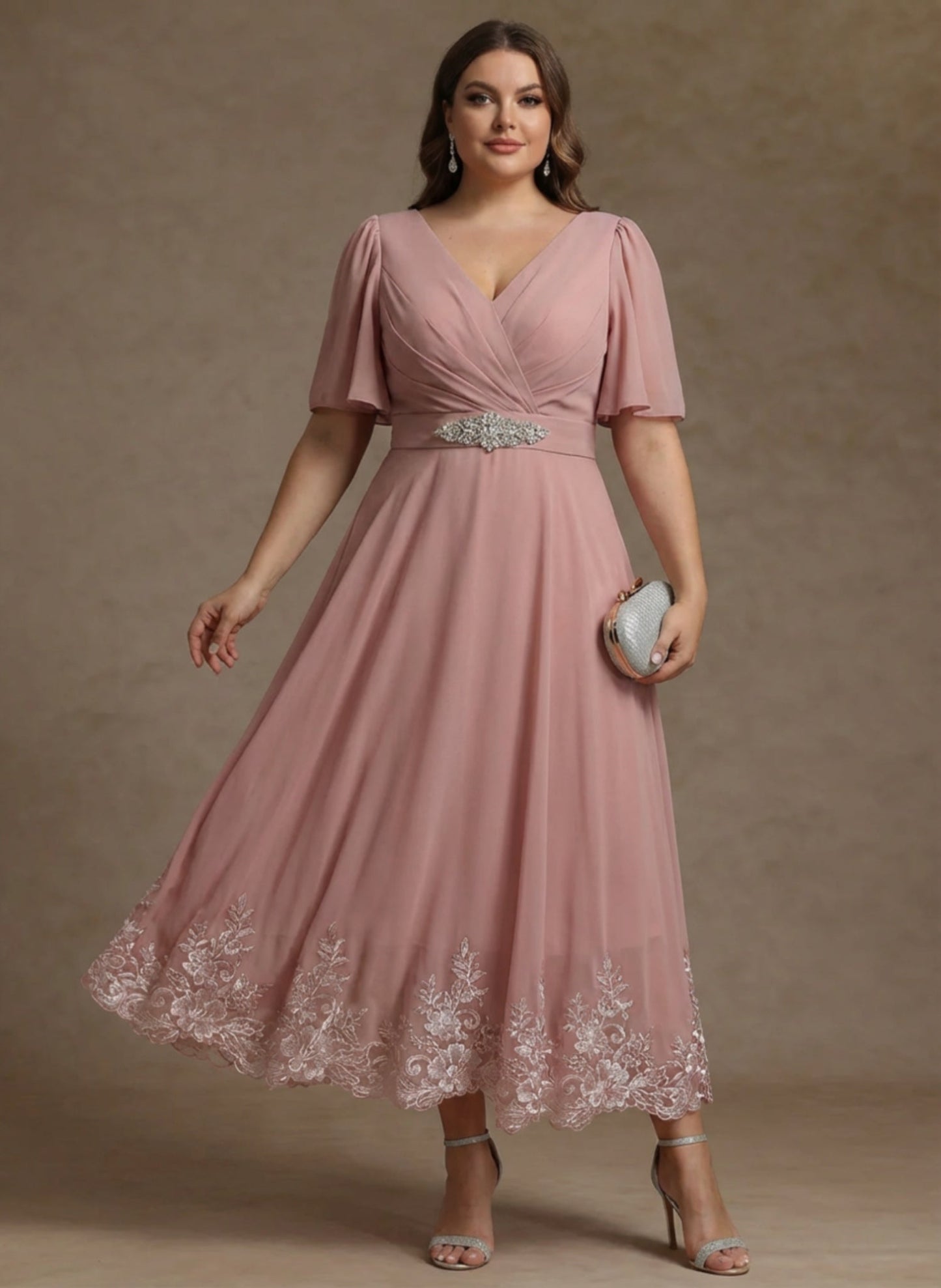 V Neck Plus Size Mother of the Bride Dresses Short Sleeves Chiffon Lace Tea Length with Sash