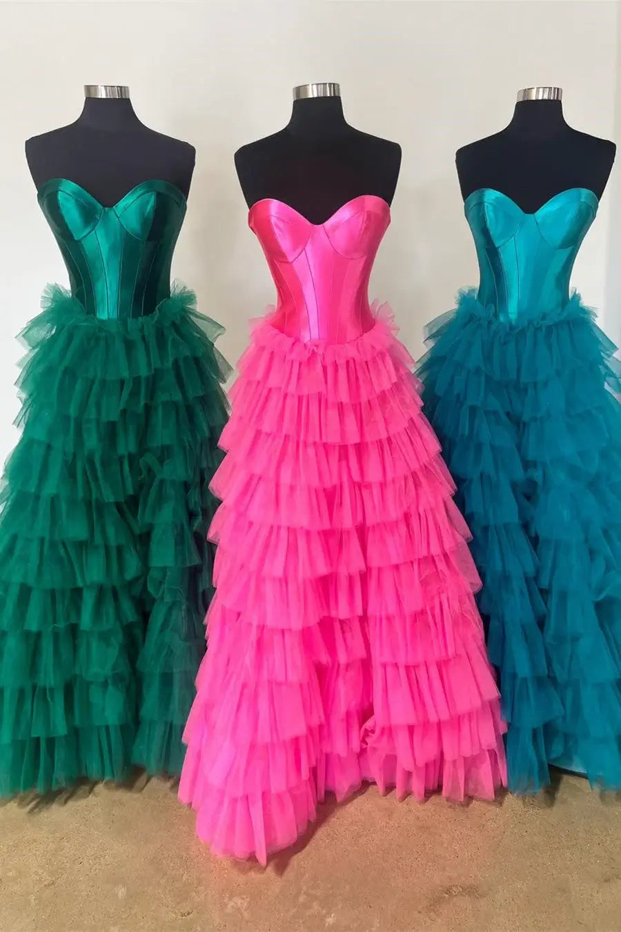 New Design Strapless Ruffles Prom Dress 2026 Tulle Long Formal Gown