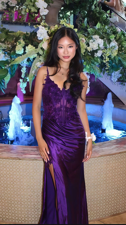 Purple V-Neck Mermaid Prom Dresses Appliques Lace Appliques Party Dress With Side Slit