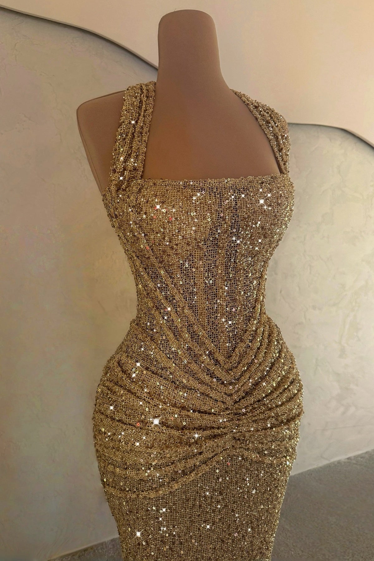 Sparkly Mermaid Halter Neck Gold Sequins Long Evening Dress with Ruched