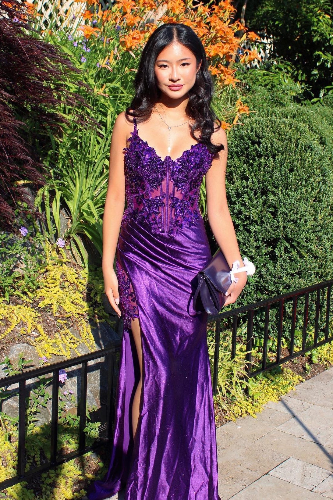 Chic Mermaid Spaghetti Straps Purple Corset Prom Dress with Appliques