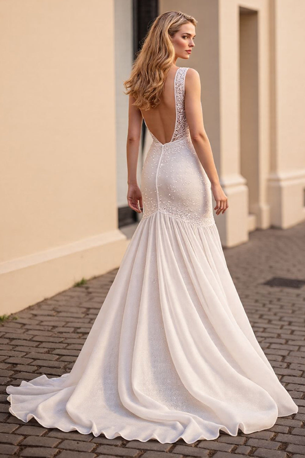 V-Neck Sleeveless Mermaid Chiffon Wedding Dress Backless With Appliques On Sale