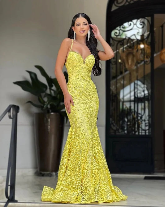 V-Neck Spaghetti Straps Sleeveless High-Waisted Long Mermaid Prom Dress With Beadings