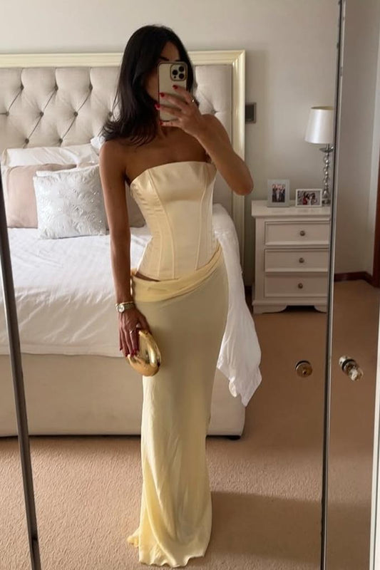 Chic Strapless Sleeveless Long Mermaid Prom Dress With Pleated