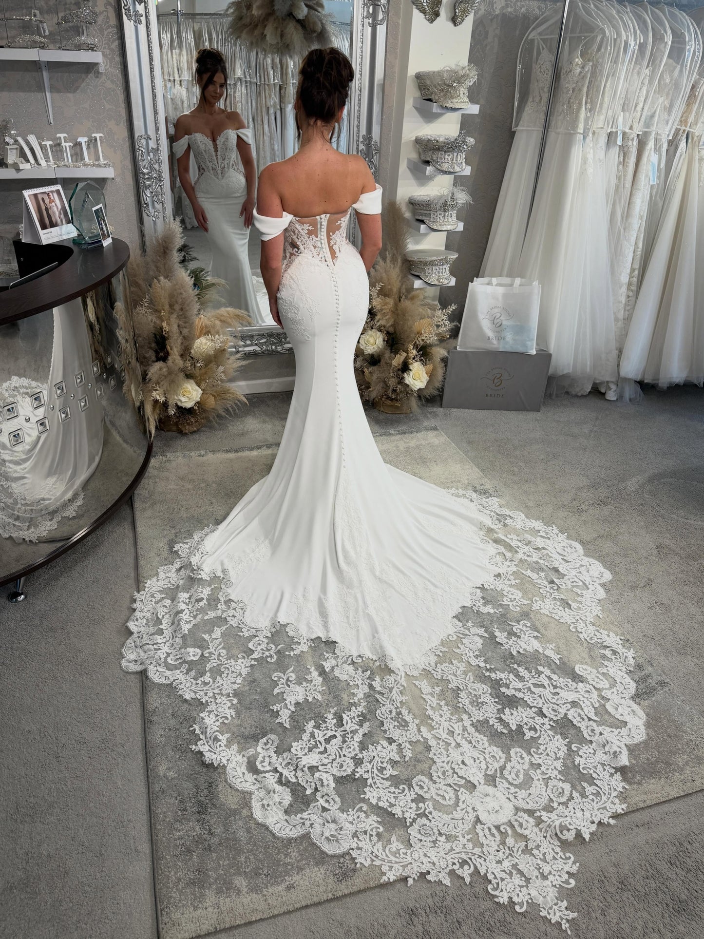 Off-the-Shoulder Lace Corset Mermaid Wedding Dress
