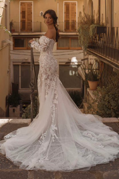 Off-The-Shoulder Lace Mermaid Wedding Dress