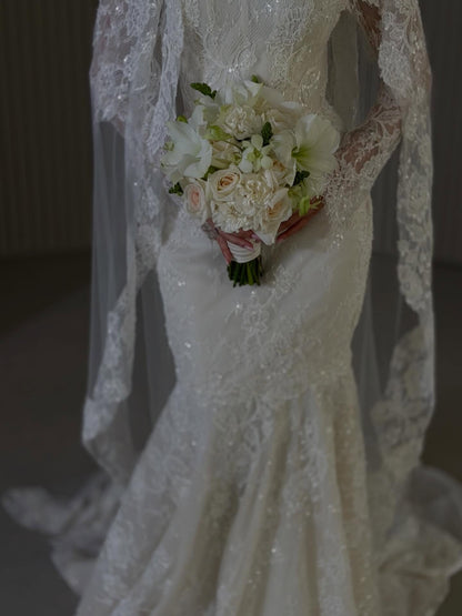 Off-the-Shoulder Lace Mermaid Wedding Dress