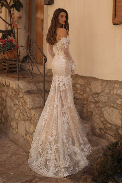 Romantic Off-the-Shoulder Lace Mermaid Bridal Gown