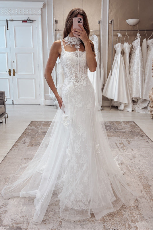 Corset A-Line Wedding Dress with 3D Floral Collar