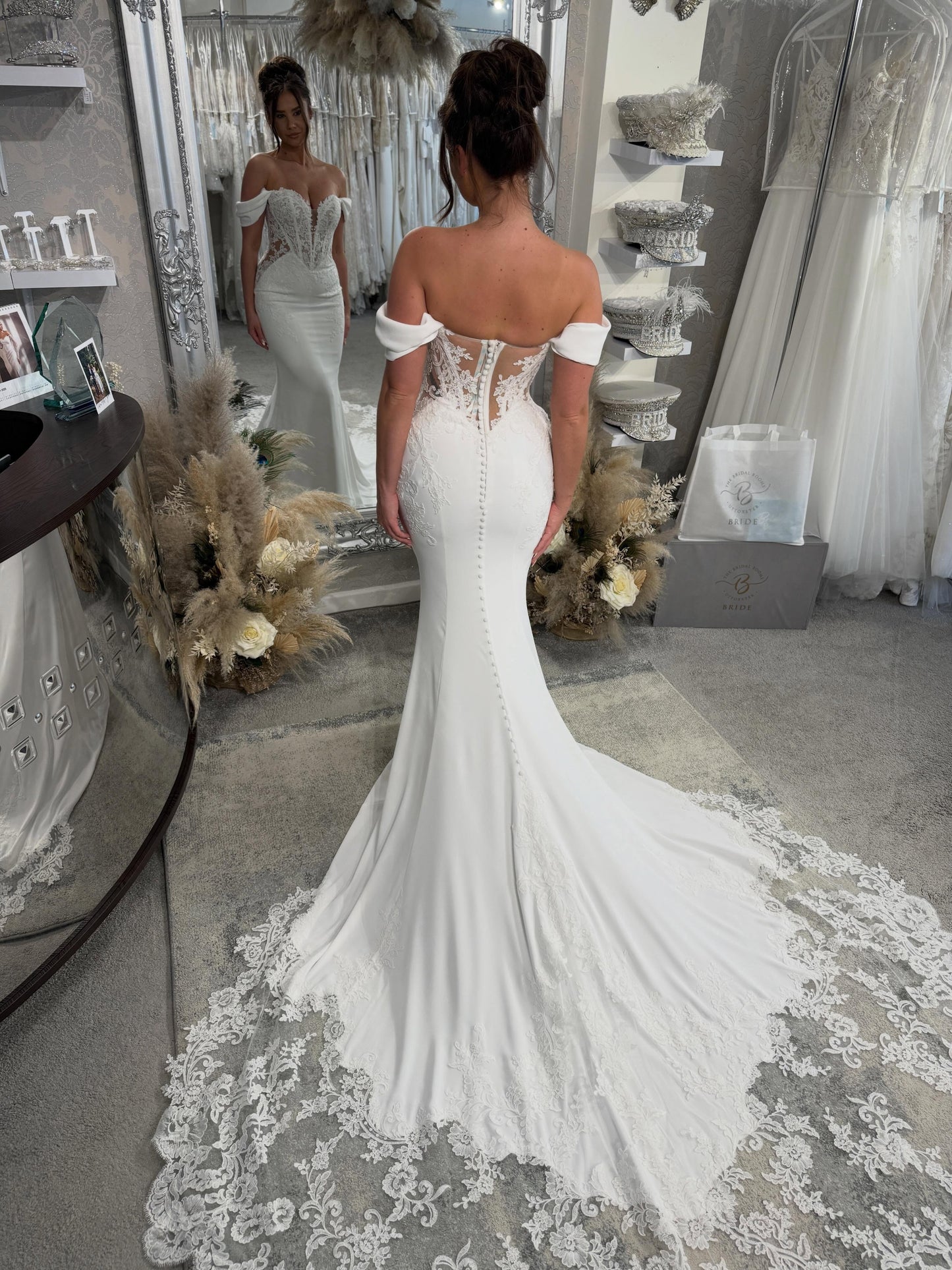 Off-the-Shoulder Lace Corset Mermaid Wedding Dress