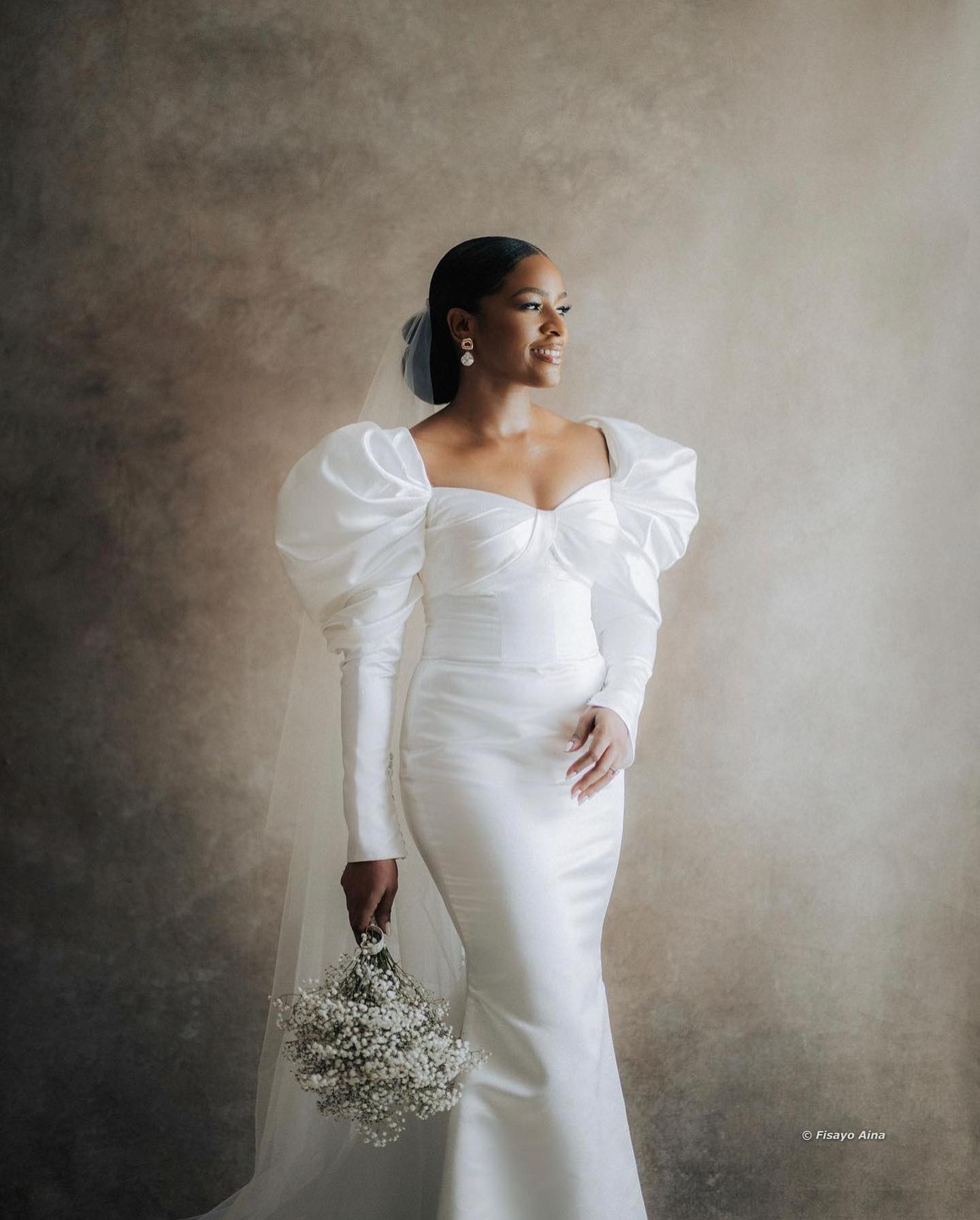 Sweetheart Mermaid Wedding Dress with Puff Long Sleeves