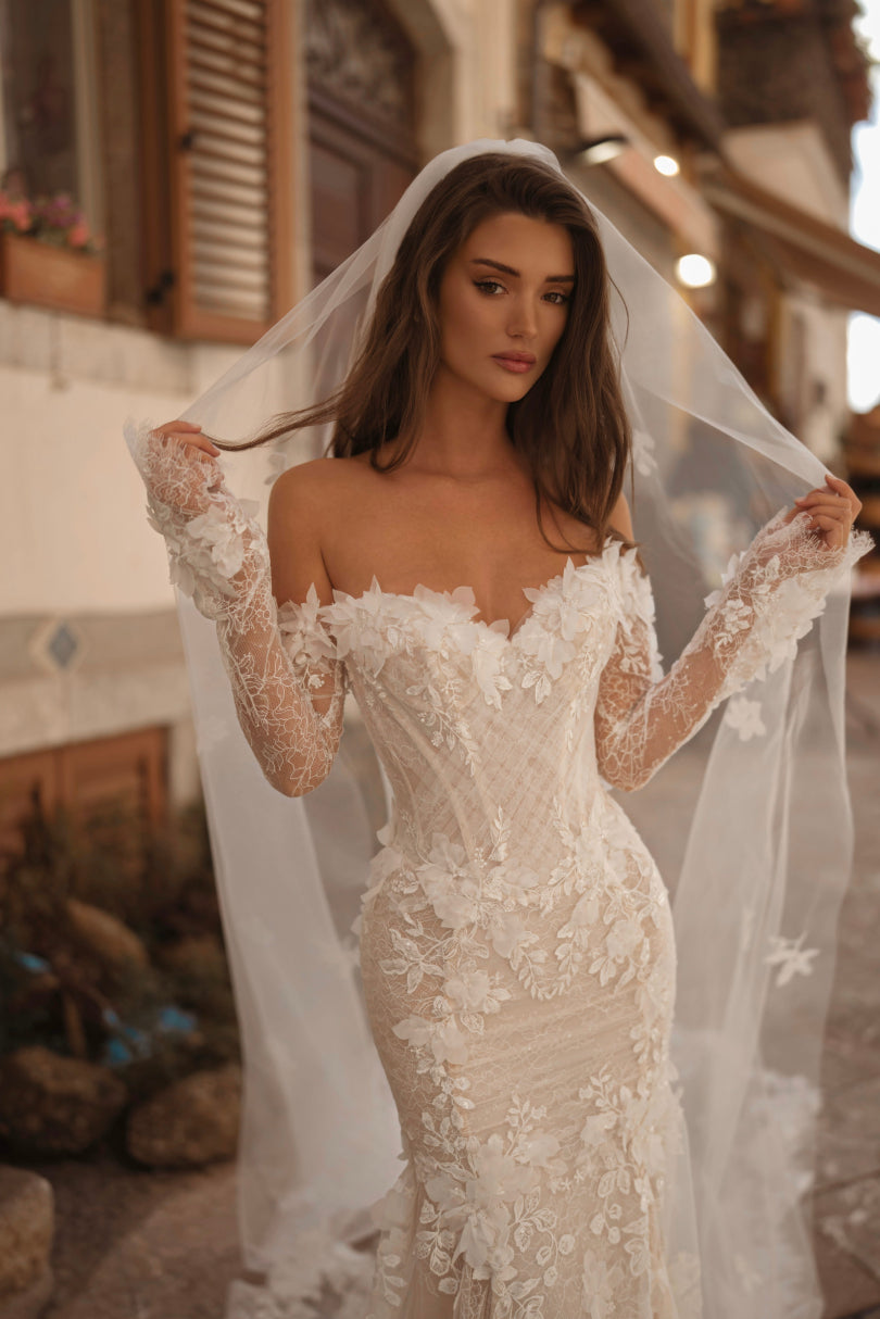 Romantic Off-the-Shoulder Lace Mermaid Bridal Gown