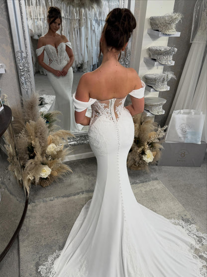 Off-the-Shoulder Lace Corset Mermaid Wedding Dress