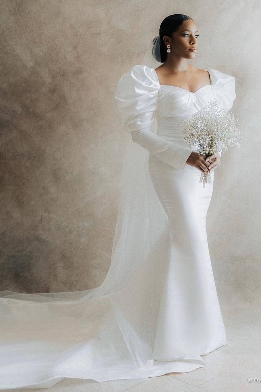 Sweetheart Mermaid Wedding Dress with Puff Long Sleeves