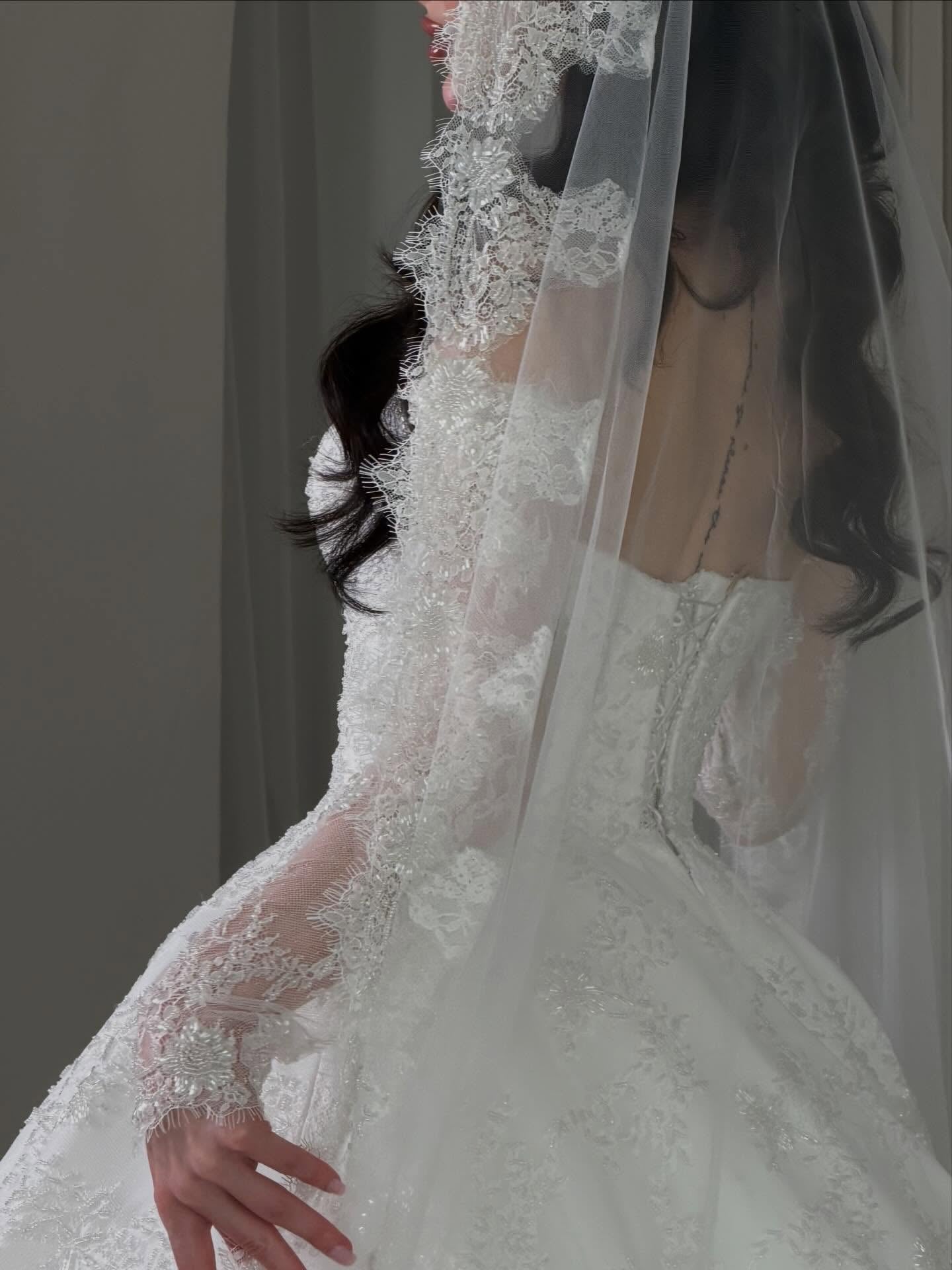 Off-Shoulder Lace Ball Gown Wedding Dress