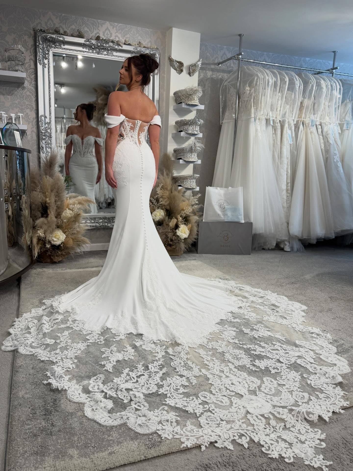 Off-the-Shoulder Mermaid Wedding Dress with Lace Train