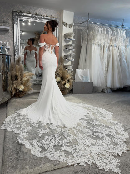 Off-the-Shoulder Mermaid Wedding Dress with Lace Train