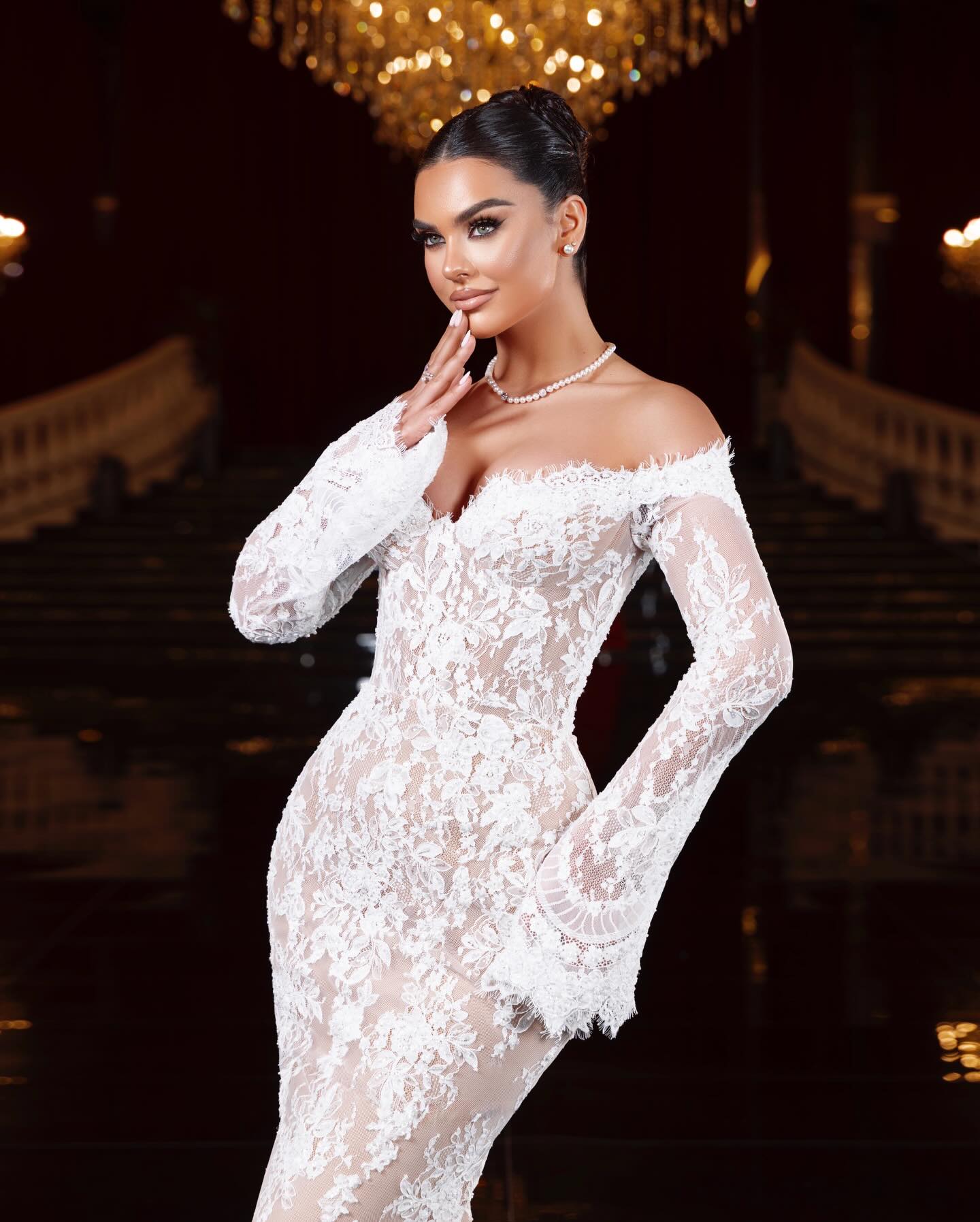 Off-Shoulder Lace Mermaid Wedding Dress