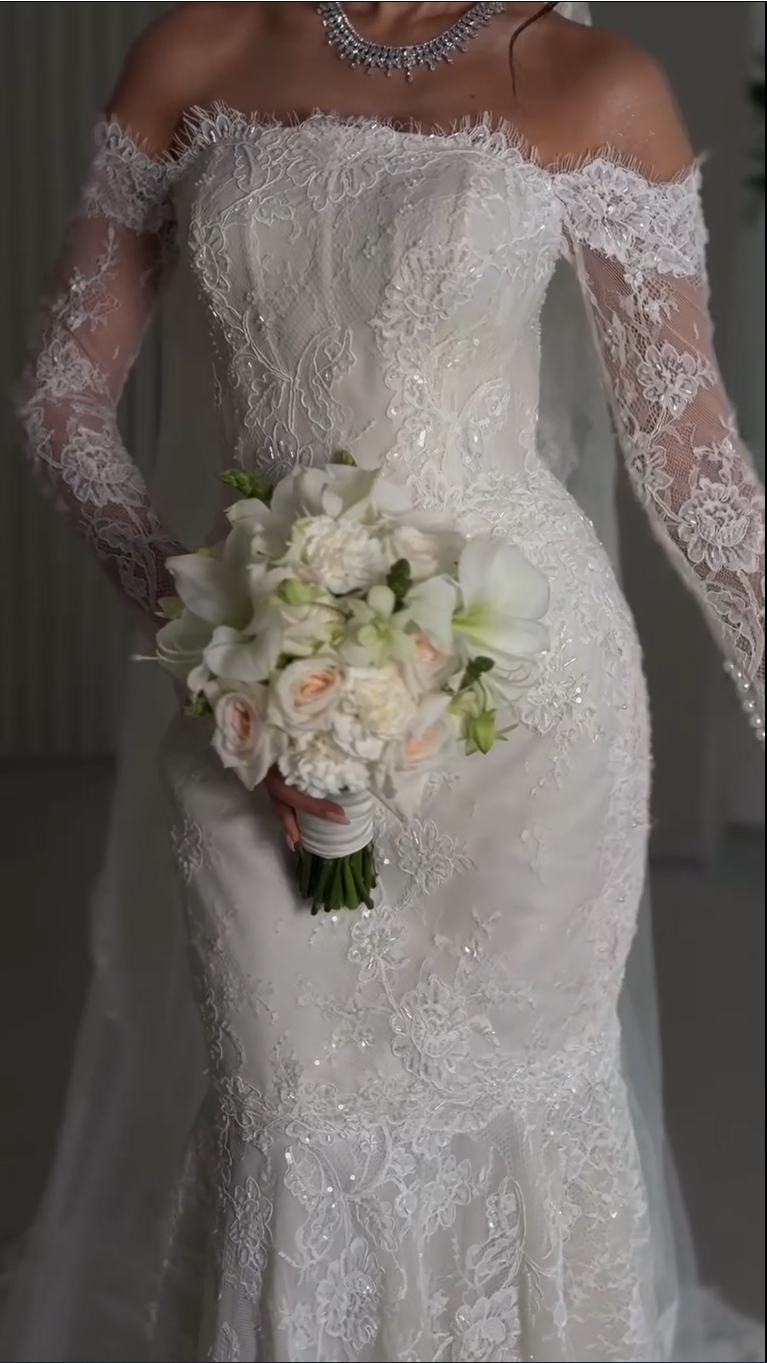 Off-the-Shoulder Lace Mermaid Wedding Dress